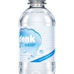Glanzend PET waterflesje 33 cl met koolzuur, zilveren dop en eigen etiket – 33GDK