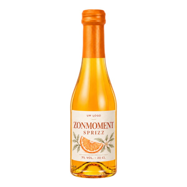 Sprankelend aperitief 20 cl met 7% alcohol en eigen voorbeeldetiket Zonmoment